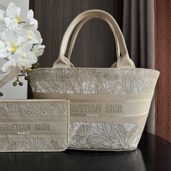 chr1st1an D10r shopping bags
